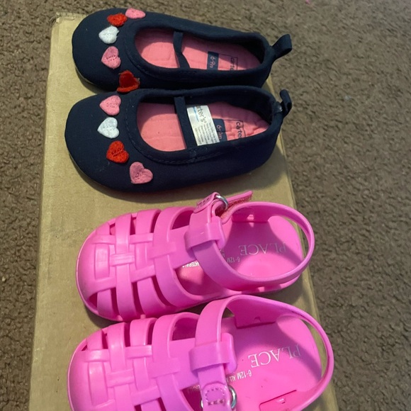all size 3C shoes 10$ a pair size 6-12 month clothing - Picture 5 of 9